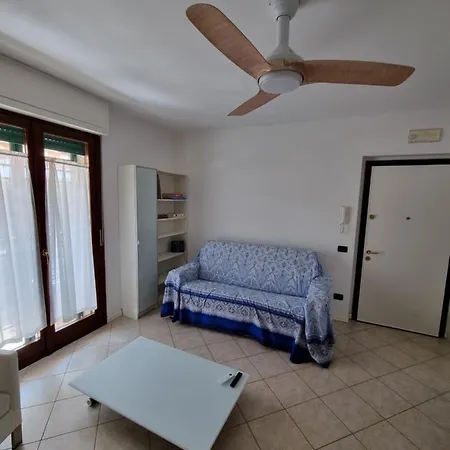 Casa A Nei Pressi Pisa, Lucca E Versilia Vecchiano
